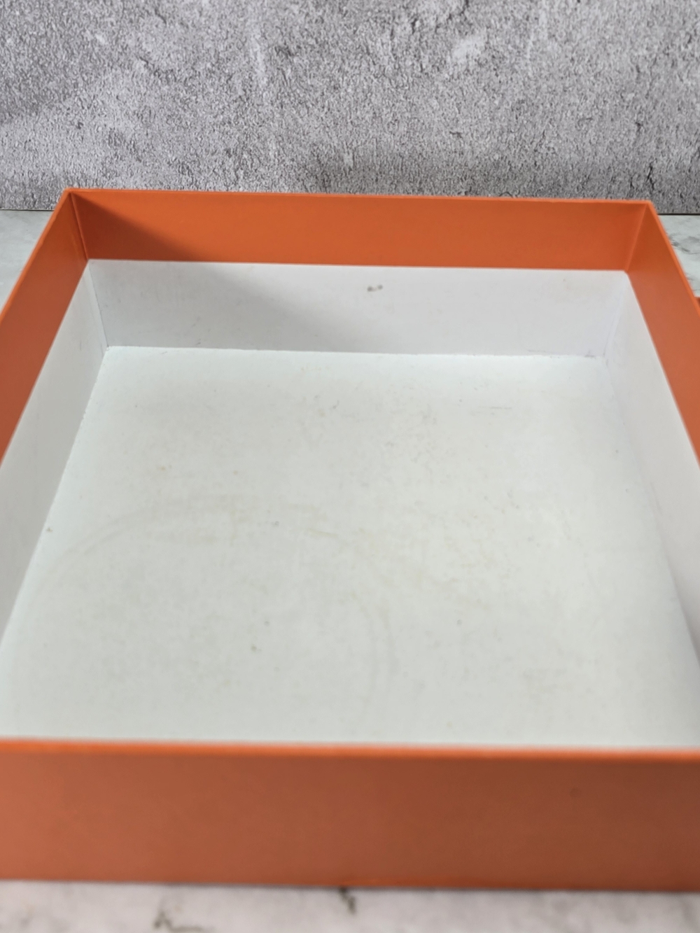 Hermès Orange Gift Box - Picture 6 of 13